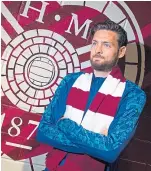  ??  ?? Craig Gordon has penned a twoyear deal to return to Hearts.