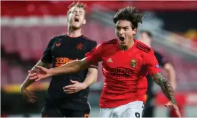  ??  ?? Darwin Núñez celebrates his injury-time equaliser for Benfica against Rangers. Photograph: José Sena Goulão/EPA