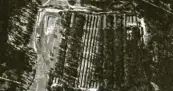  ?? Foto: Geodatenam­t ?? Der Schießplat­z auf einer Luftaufnah­me der US Air Force am 20. April 1945.