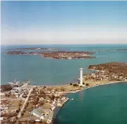  ?? NEW YORK TIMES PHOTOS ?? An aerial view of Put-in-bay on South Bass Island Feb. 13. The winter season, when Lake Erie normally freezes over, is usually when the real fun begins.