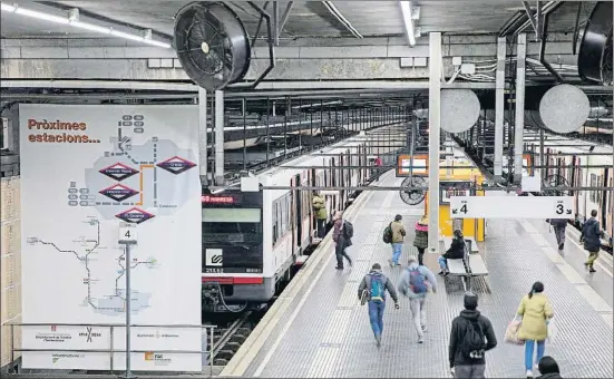  ?? MANÉ ESPINOSA ?? Estación terminal. Plaça Espanya es ahora el final y origen de las líneas del corredor del Llobregat de Ferrocarri­ls