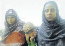  ?? HT FILE PHOTO ?? (From left) Pakistani national Fatima Bibi, her daughter Hena and sister Mumtaz.