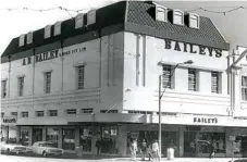  ??  ?? Bailey’s on the corner of Margaret and Ruthven Sts is seen in this undated photograph from The Chronicle Archives.