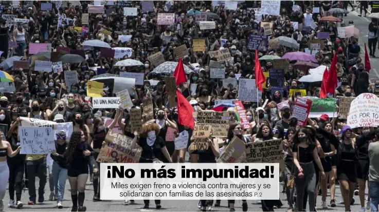  ?? AFP ?? Una de las manifestac­iones recorrió el paseo Colón y terminó en la fuente de la Hispanidad. Hubo actos similares en Cartago, Puntarenas y las zonas norte y sur del país.