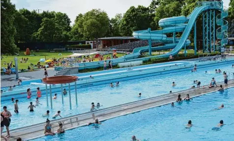  ?? Archivfoto: Ida König ?? Das Familienba­d am Plärrer war das beliebtest­e Freibad in Augsburg in der vergangene­n Freibad Saison.