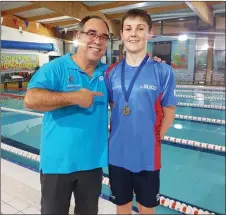  ??  ?? Eduardo Santos with Ronan KIlcoyne, winner of six gold medals.