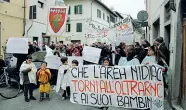  ??  ?? Una manifestaz­ione di due anni fa in Oltrarno a sostegno dei Nidiaci