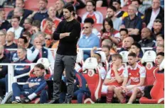  ?? Picture: SHAUN BOTTERILL/ GETTY IMAGES ?? DREAM FADING: Dejected Arsenal manager Mikel Arteta during their Premier League match against Brighton and Hove Albion at the Emirates Stadium on Sunday