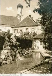  ?? Foto: Sammlung Habermeyer ?? Vom Tretbecken ist nichts mehr zu sehen. Die Statue befindet sich heute auf dem Spielplatz.