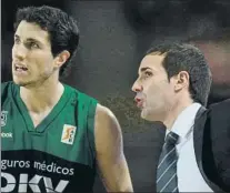  ?? FOTO: P. MORATA ?? Hablando con Mario Fernández en su etapa en la Penya