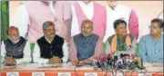  ?? ?? Adesh Gupta, Delhi BJP chief (centre), along with Union minister Piyush Goyal and other party leaders on Friday.