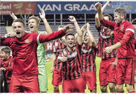  ??  ?? Feierbiest­er: Die Admira-Spieler haben sich ans Jubeln gewöhnt. Das 1:0 gegen den WAC war der fünfte Erfolg in acht Bundesliga-Runden