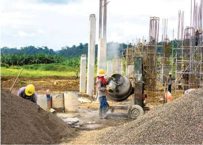  ?? FOTO ?? Más de 30 países también han abierto investigac­iones a empresas cementeras por la fijación de precios. La Ocde ha rechazado este tipo de “malas prácticas empresaria­les”.