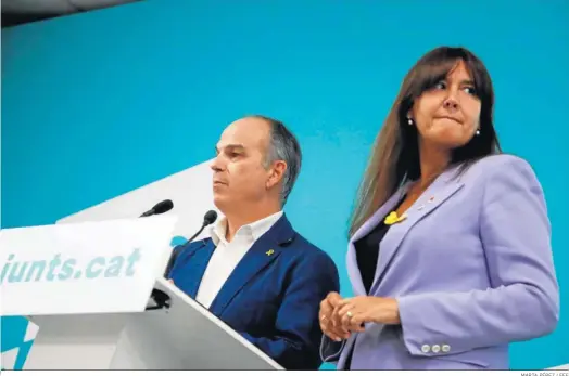  ?? MARTA PÉREZ / EFE ?? El secretario general de Jxcat, Jordi Turull, y la presidenta del partido, Laura Borràs, comparecen ayer ante los medios en Barcelona.