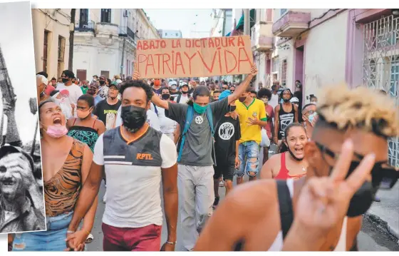  ??  ?? AYER Y HOY. Toda la euforia y la esperanza que generaba un régimen que venía a traer libertad, pero que más de seis décadas después, deja una estela de miseria y represión.