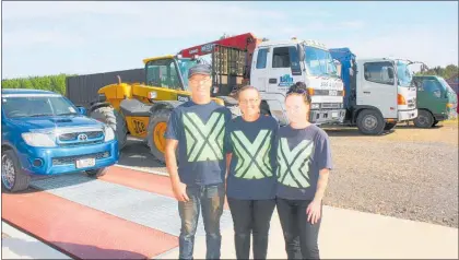  ?? Photo / Dean Taylor ?? Family recycling team, from left: Ben, Michelle and Daryin Bowen and their fleet at their Kihikihi recycling depot.