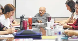  ?? Steve Gonzales / Houston Chronicle ?? Vito Susca, 86, has been a volunteer English as a Second Language instructor for 17 years. He conducts his class like a seminar on American culture.