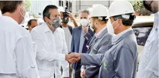  ??  ?? Jorge Mera realizó una visita de supervisió­n a la empresa reciclador­a VERI.