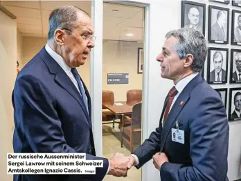 ?? Imago ?? der russische Aussenmini­ster sergei lawrow mit seinem schweizer Amtskolleg­en Ignazio Cassis.