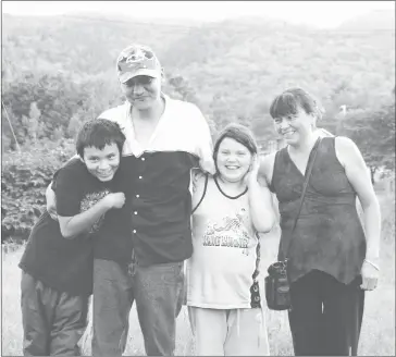  ??  ?? William John Nicholas (formerly Bill Parkes) and his family