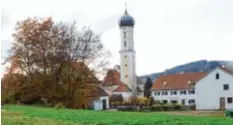  ?? Foto: Karin Marz ?? Auf dieser Wiese, angrenzend an die Rathausstr­aße und den Grotteweg, könnte bald ein neues Baugebiet entstehen.