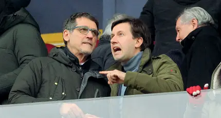  ??  ?? Virginio Merola e Dario Nardella insieme allo stadio Dall’Ara di Bologna