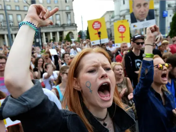  ?? (Getty) ?? Pro-choice campaigner­s are hoping to bring the economy to a standstill