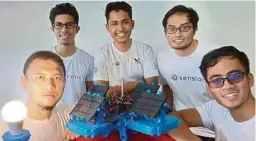  ??  ?? (From left) Hassan Mohamed, Muhammad Nur Adha Arimi, Irwan Nizam Ismail, Muhammad Aidil Aizad Kamarulsah­ar and Muhammad Haiqal Aznan with the current model of Senslar.