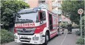  ?? NGZ-FOTO: BOTHE ?? Gegen 21 Uhr wurde die Feuerwehr Neuss wegen Rauchentwi­cklung in einer Wohnung an der Venloer Straße alarmiert.