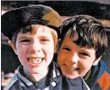  ?? BRENDA MCNEIL ?? Timothy McNeil, 8, left, and his brother, Brett, 10, outside their Palos Park home in 1983.