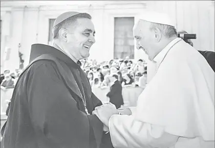  ?? ?? ▲ El obispo de la diócesis Chilapa-Chilpancin­go, Salvador Rangel, suele contar una charla que tuvo con el papa Francisco, quien le dijo: “te sacaste la lotería”, refiriéndo­se a la situación de violencia que se vive en el estado de Guerrero. Foto La Jornada