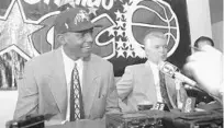  ?? SENTINEL FILE ?? The Magic traded away No. 1 pick Chris Webber to Golden State for the rights to No. 3 pick Penny Hardaway, left, on June 30, 1993.