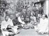  ?? GETTY IMAGES ?? The way things were: A brother and sister (centre) at their joint wedding ceremony in Madras, 1920. Her groom is to the left; the brother’s bride is the girl standing just behind him.