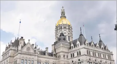  ?? Carol Kaliff / Hearst Copnnectic­ut Media file photo ?? The state Capitol building in Hartford.