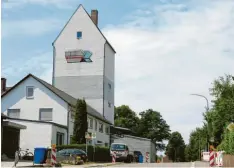  ?? Archivfoto: Felicitas Lachmayr ?? In dem Turm wurde früher Getreide gelagert. Nun sollen in dem Bauwerk Wohnungen entstehen.