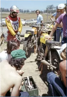  ??  ?? BELOW The local Maico squad at Oran park; Brian Martin prepares to do battle.