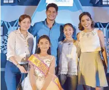  ??  ?? SM City BF Parañaque mall manager Nori Mizoguchi, Daniel Matsunaga, Disney’s Dream Big Princess brand ambassador and internatio­nal figure skater Sofia Guidote, Ms. Global 2016 first runner-up CJ Hirro and SM Little Stars 2017 grand winner Gaea Mischa...