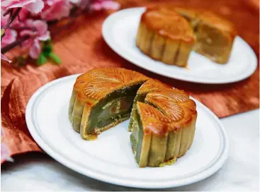  ?? — Filepic ?? By all means, enjoy your mooncakes, but as with everything in life, moderation is important.