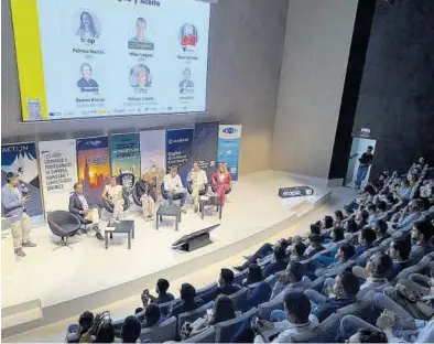  ?? EL PERIÓDICO ?? La última edición del Zaragoza Startup Fest, que reunió en Etopia a 50 inversores y a 50 empresas innovadora­s.