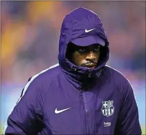  ??  ?? Au Barça, Dembélé est dans le viseur des critiques pour son comporteme­nt.