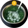  ??  ?? 3 Une fois la cuisson souhaitée obtenue, récupérez le légume avec un écumoire et plongez-le dans de l’eau glacée pour stopper la cuisson et fixer la couleur.
