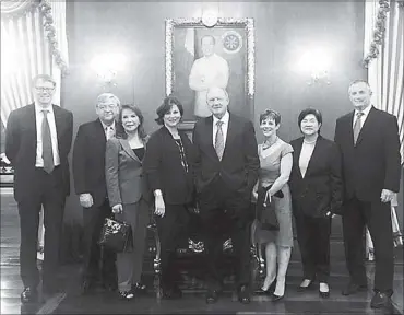  ??  ?? Top officials of Convergys Corp. and other business leaders paid a courtesy call to President Aquino at the Malacanang Palace. Shown in photo are (from left) Tom Manahan, CEO of the Corporate Executive Board, Avis Budget Group chair and CEO Ron Nelson,...