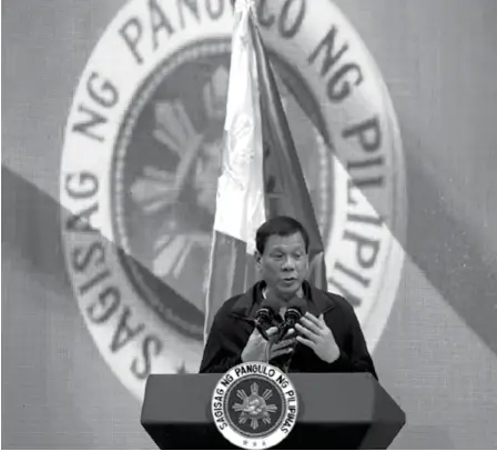  ?? (Presidenti­al Photo) ?? MANILA. President Rodrigo Roa Duterte, in his speech during the 23rd anniversar­y celebratio­n of Technical Education and Skills Developmen­t Authority (Tesda) at the Tesda Complex in Taguig City on August 30, 2017, urges the workers of Tesda to continue...