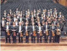  ?? FOTO: JÜRGEN LIPPERT ?? Die Württember­gische Philharmon­ie spielt mit ihrem neuen Dirigenten erstmals in Tuttlingen.