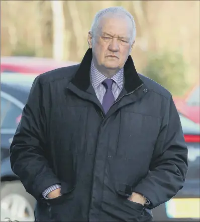  ?? PICTURE: PA. ?? TAKING THE STAND: Former chief superinten­dent David Duckenfiel­d, 70, arrives to testify at the Hillsborou­gh inquests in Warrington.