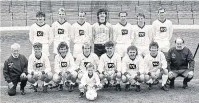  ??  ?? Top team Bannockbur­n won their first Scottish Cup in 1987 Early days