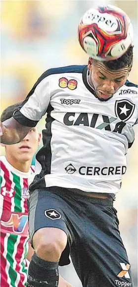  ?? VITOR SILVA / SSPRESS / BOTAFOGO ?? Nem com o pé, nem de cabeça. Fogão pecou nas finalizaçõ­es