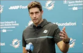  ?? LYNNE SLADKY — THE ASSOCIATED PRESS ?? New Dolphins quarterbac­k Jay Monday in Davie, Fla. Cutler speaks at a news conference