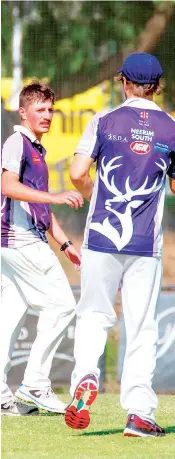  ?? WARRAGUL AND DROUIN GAZETTE March 15 2022 Page 55 ?? Dane Fawcett gets the ball at the top of his run at Western Park.