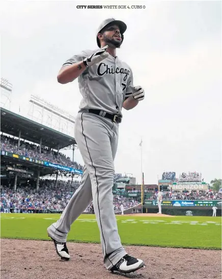  ?? JOHN J. KIM/CHICAGO TRIBUNE ?? White Sox first baseman Jose Abreu heads for the dugout after hitting a home run in the eighth inning Saturday.